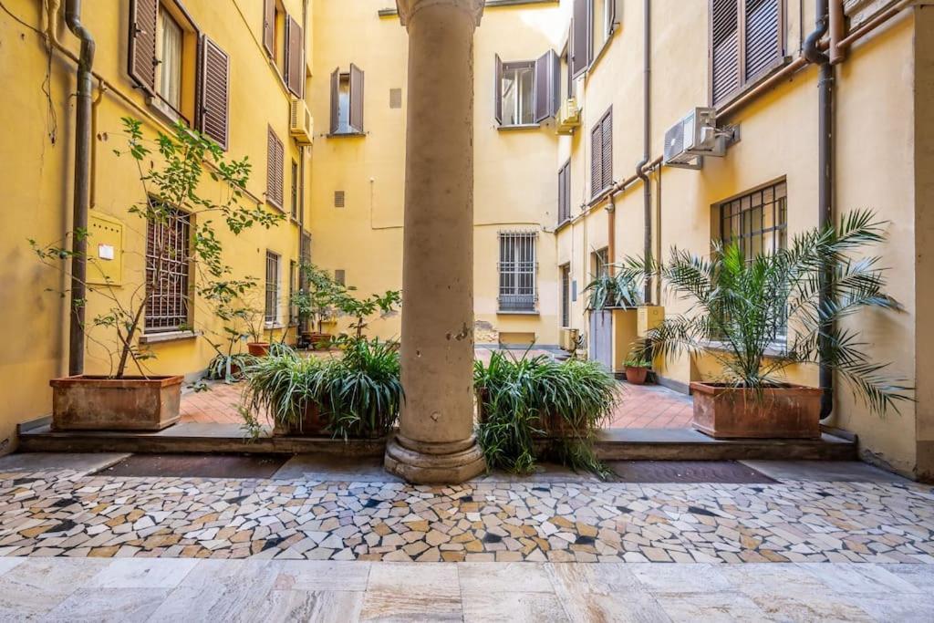 Ab Plus - Via San Felice 6 Bologna Kültér fotó