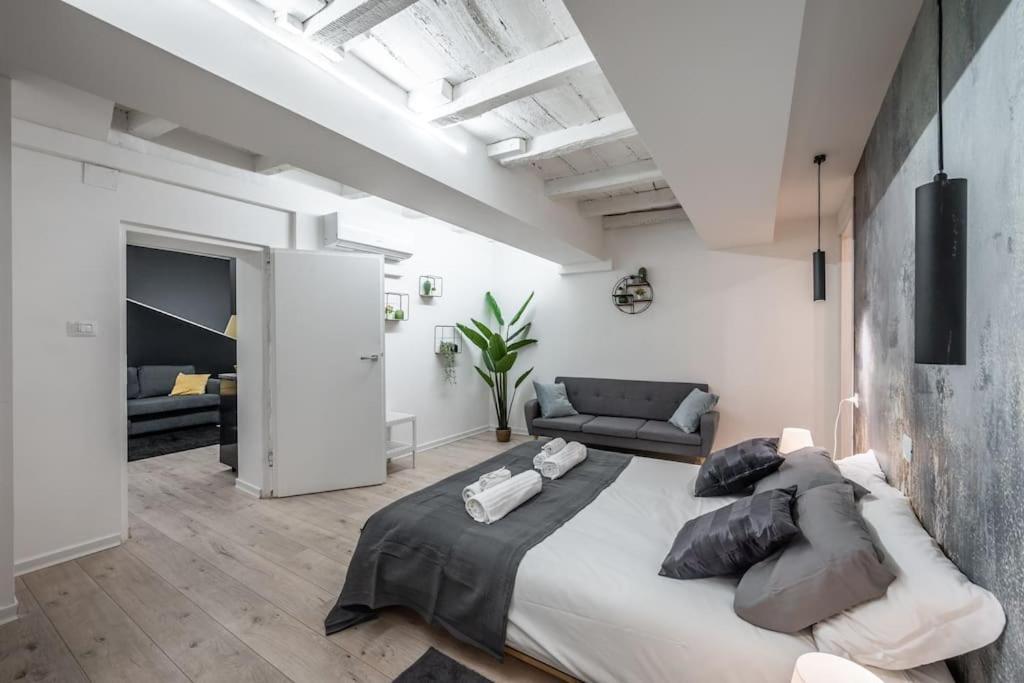 Ab Plus - Via San Felice 6 Bologna Kültér fotó